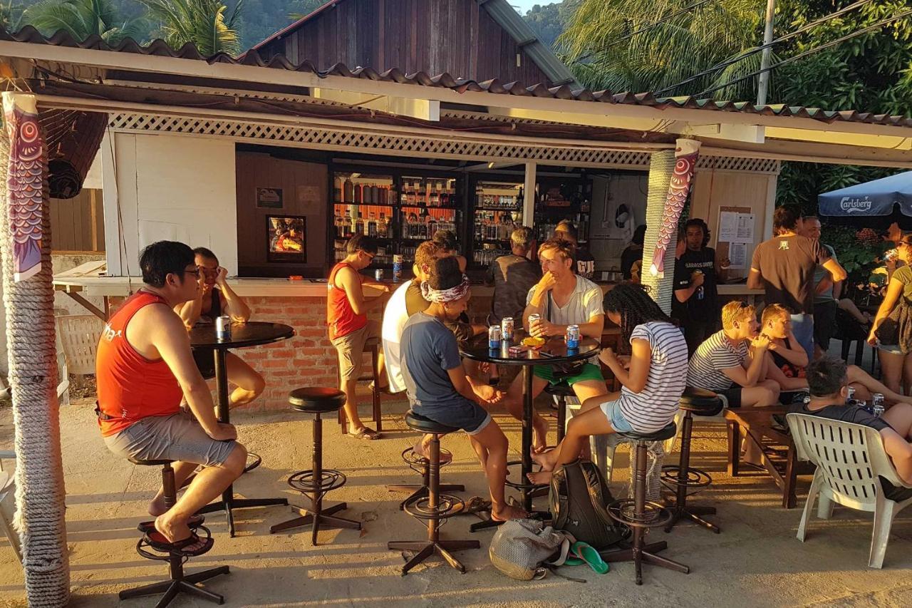 Tioman Dive Resort Kampong Ayer Batang Exterior photo