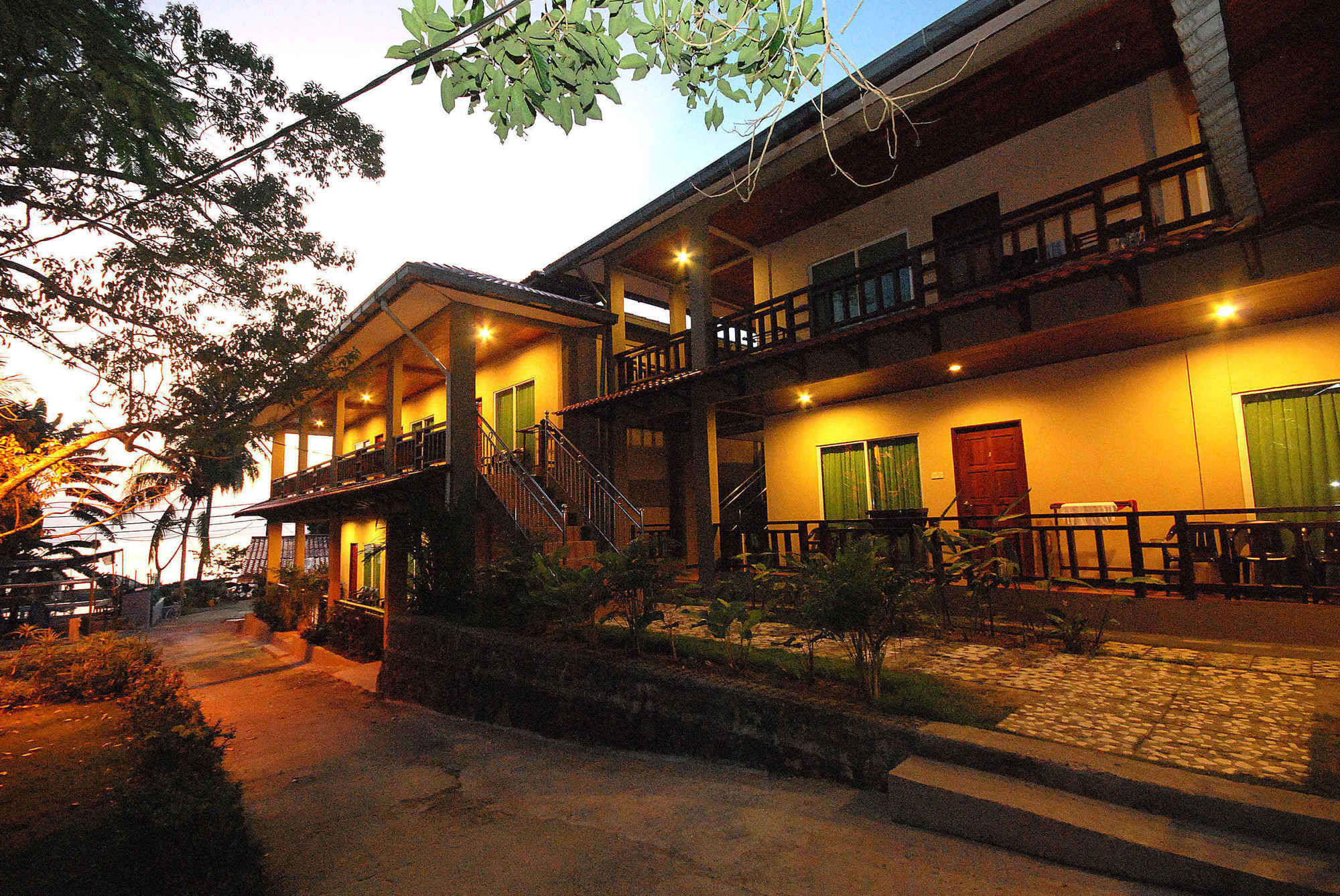 Tioman Dive Resort Kampong Ayer Batang Exterior photo